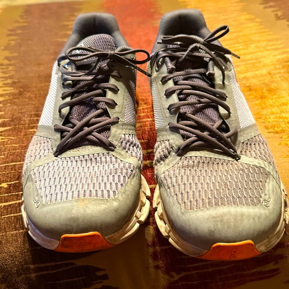 Dc  running shoes